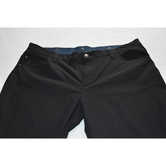 Adidas Chinos in Black and Gray 36x34 - Picture 7 of 11